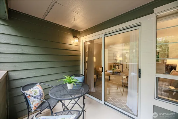 $325,000 | 15433 Country Club Drive, Unit F211, Mill Creek, WA 98012