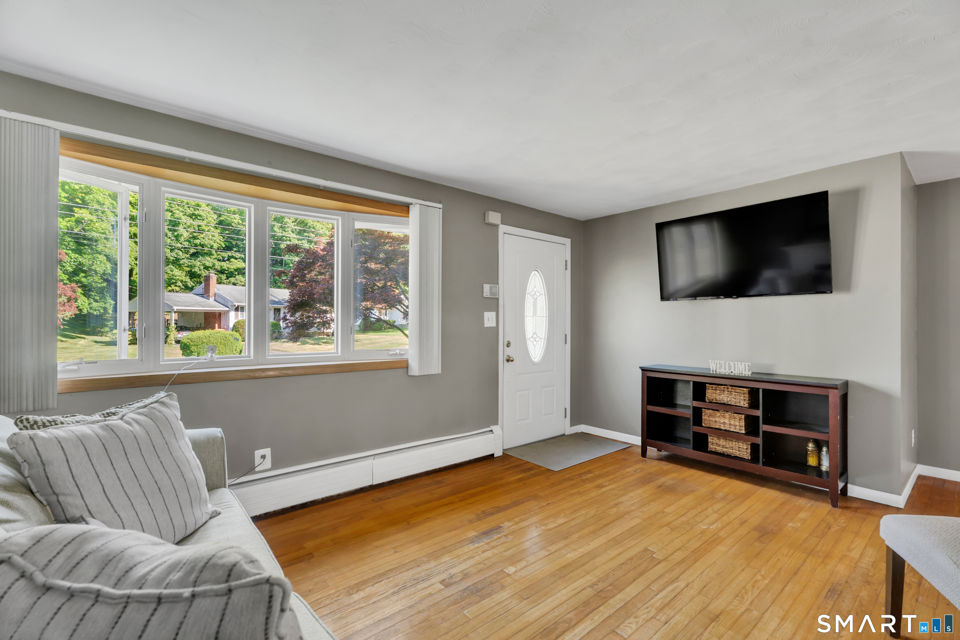 27 Idle Lane Meriden, CT 06451 - Photo 5 of 36