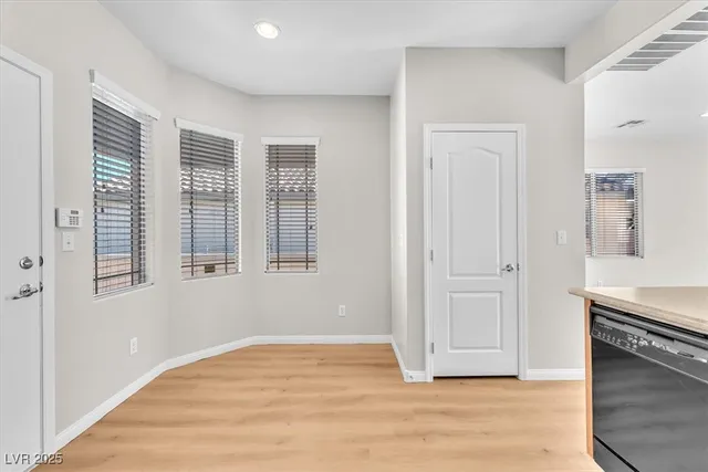 $2,000 | 2105 Turtle Beach Avenue, North Las Vegas, NV 89081