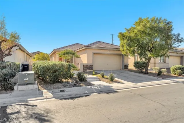$2,000 | 2105 Turtle Beach Avenue, North Las Vegas, NV 89081
