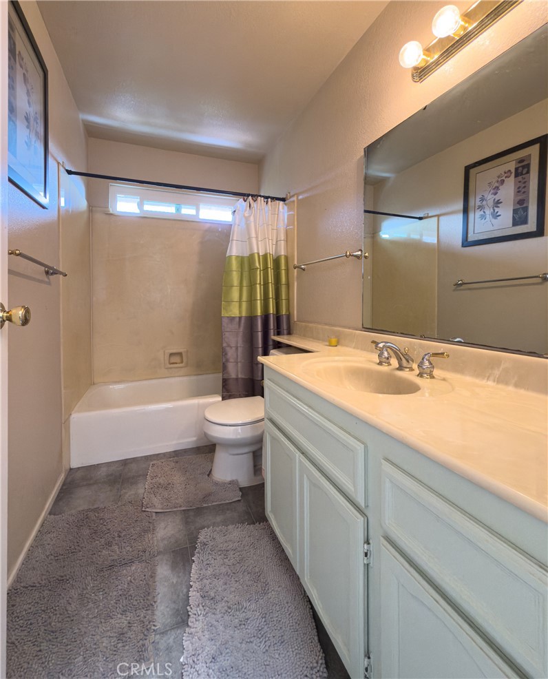 11337 Caprice Place Escondido, CA 92026 - Photo 16 of 34