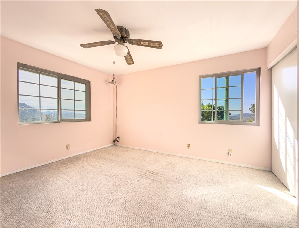 11337 Caprice Place Escondido, CA 92026 - Photo 17 of 34