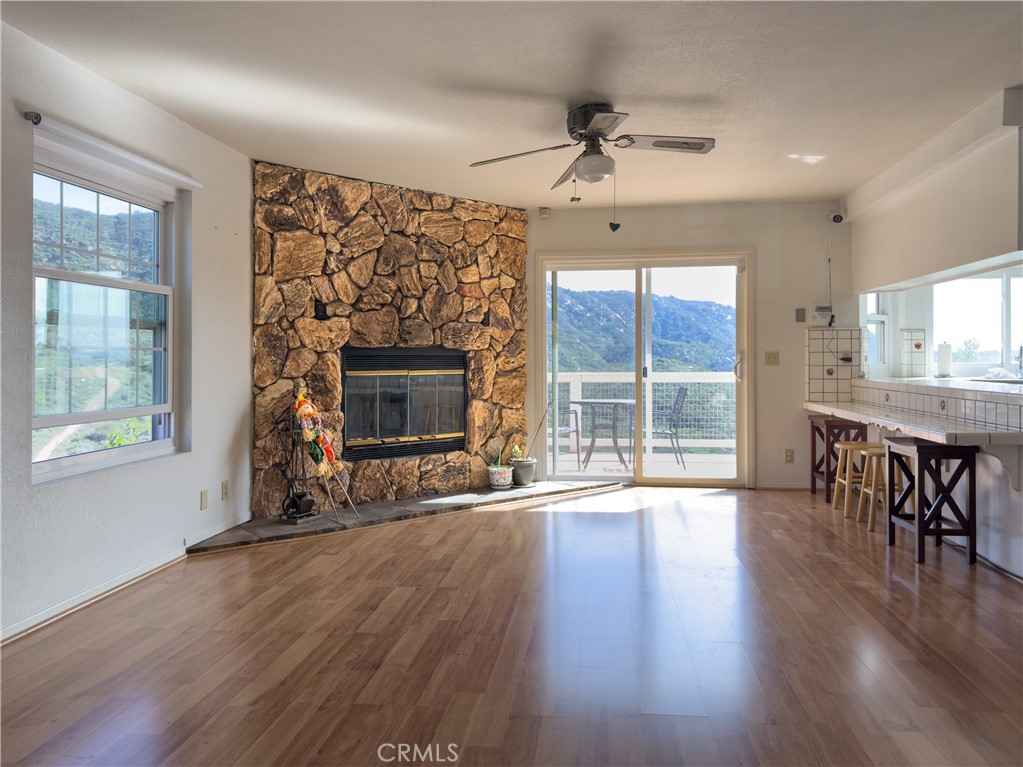 11337 Caprice Place Escondido, CA 92026 - Photo 10 of 34