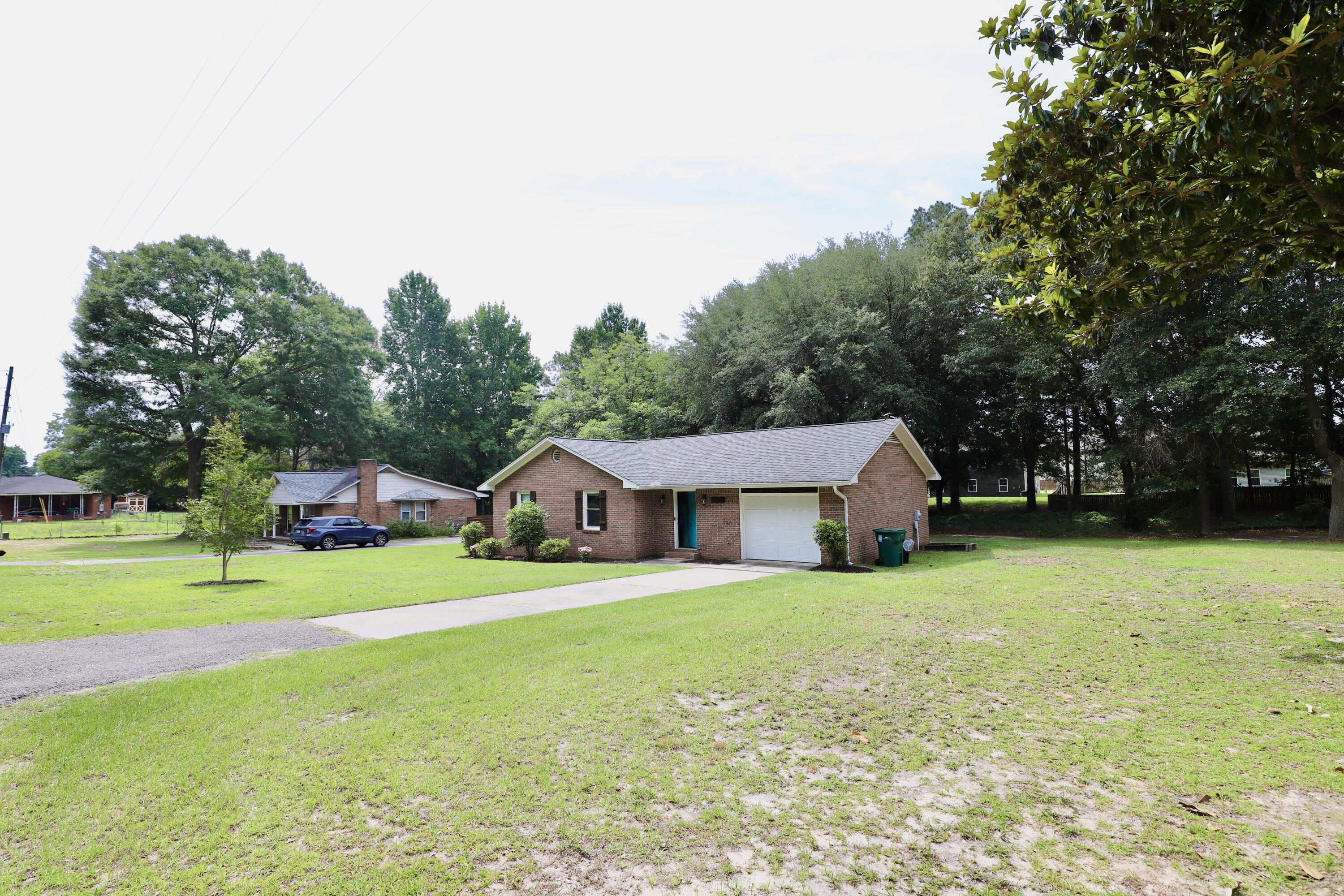 2740 Bonnell Drive Sumter, SC 29154 - Photo 3 of 56