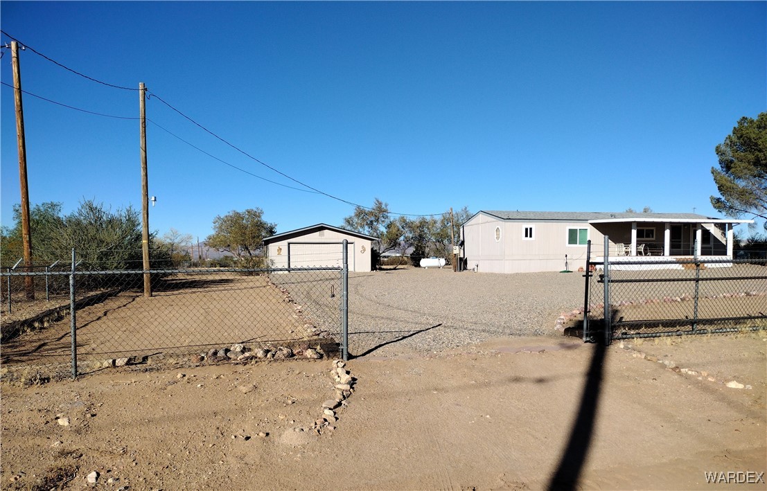 3969 Tonto Road Golden Valley, AZ 86413 - Photo 3 of 3 Yard