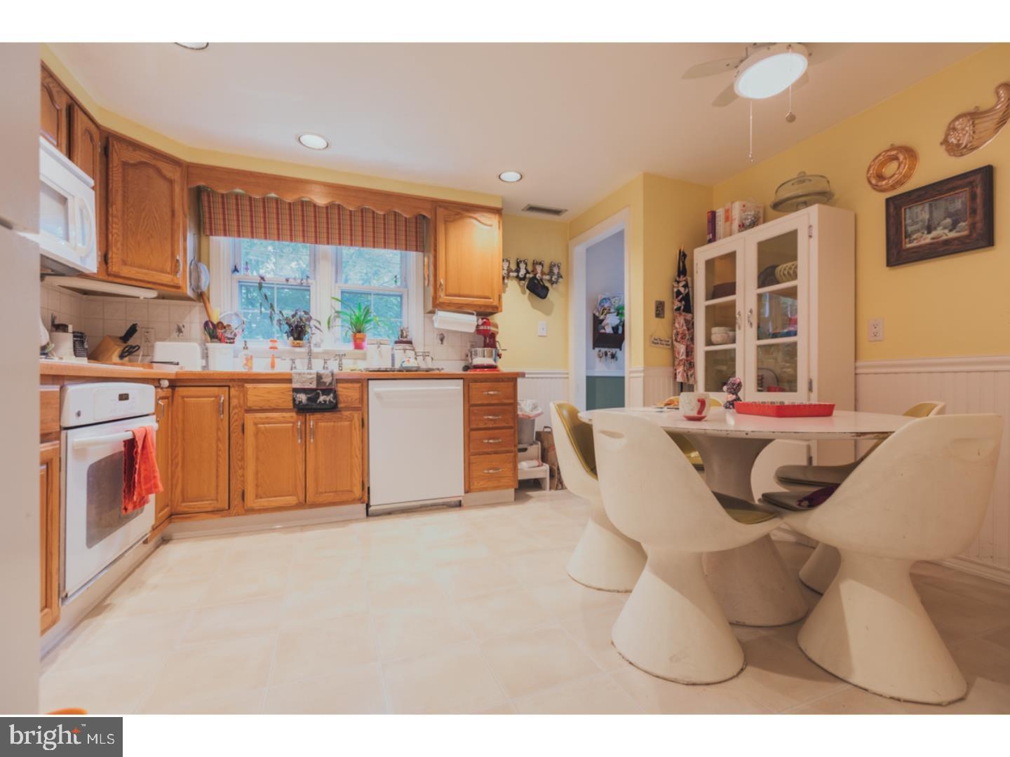 506 Harvey Road Wallingford, PA 19086 - Photo 3 of 14