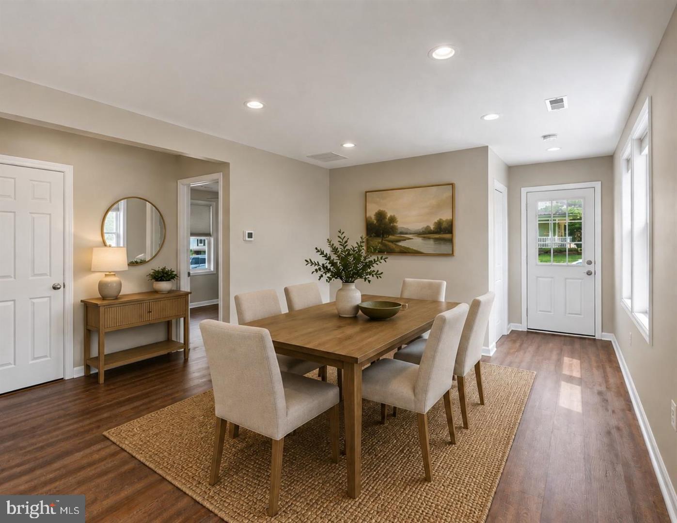 14 Montrose Road Pasadena, MD 21122 - Photo 13 of 16 Dining- open flow though out