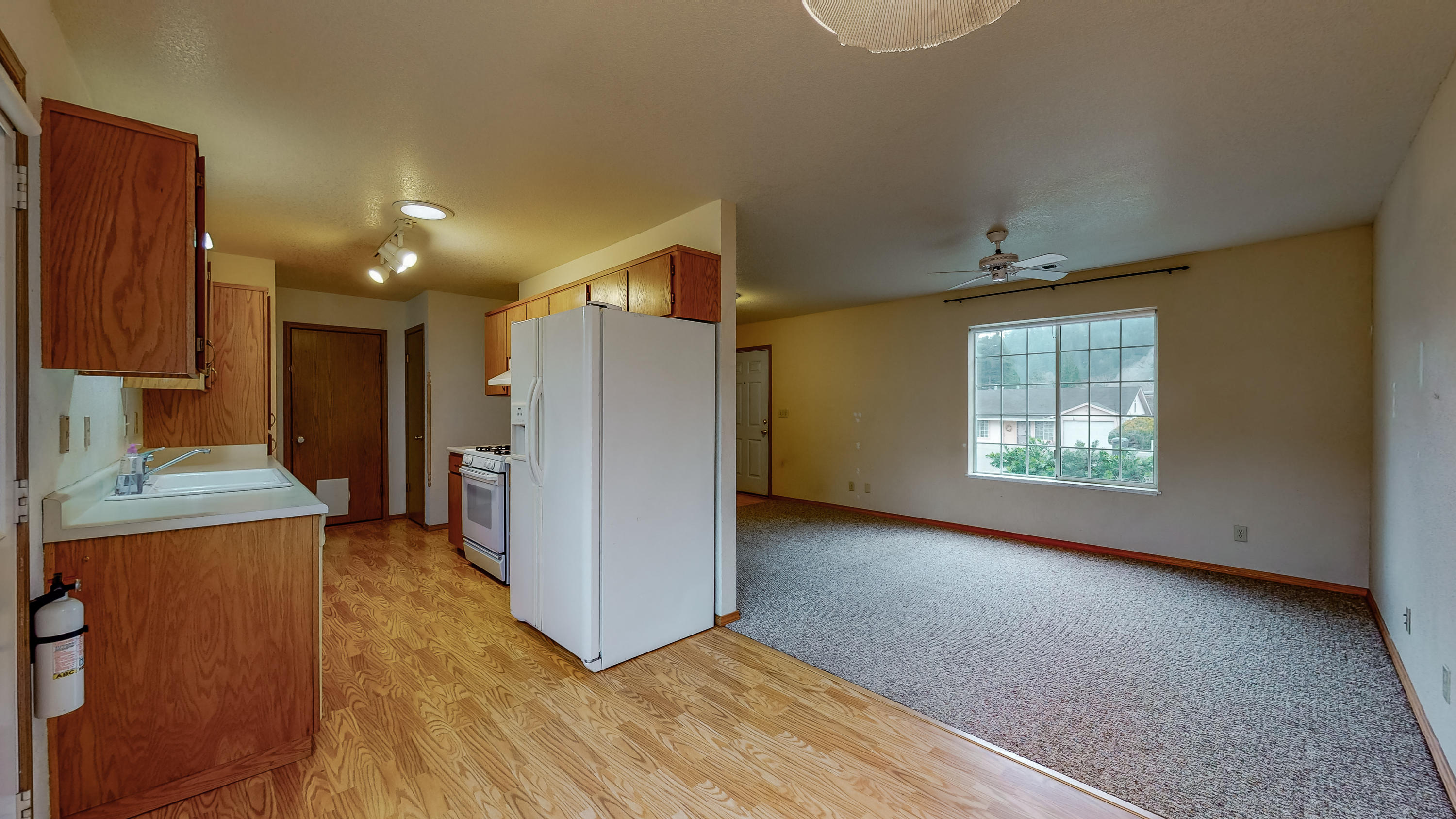 128 Meadow Bridge Lane Rio Dell, CA 95562 - Photo 16 of 43