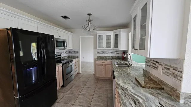 $2,600 | 3002 Southeast Dalhart Road, Port St. Lucie, FL 34952