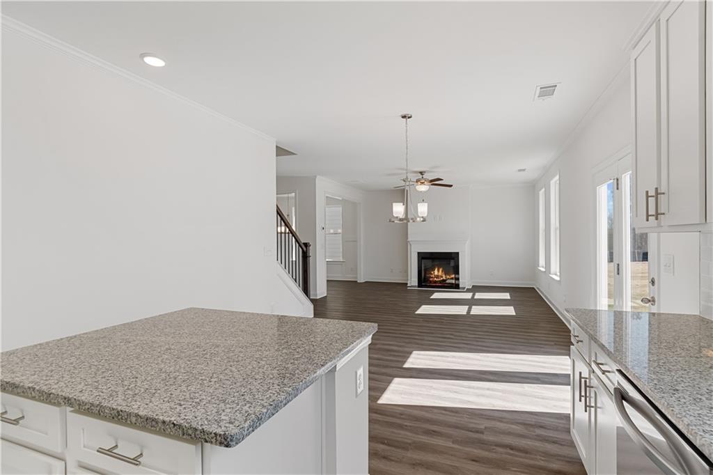 6025 Spring Way Lithonia, GA 30038 - Photo 17 of 32