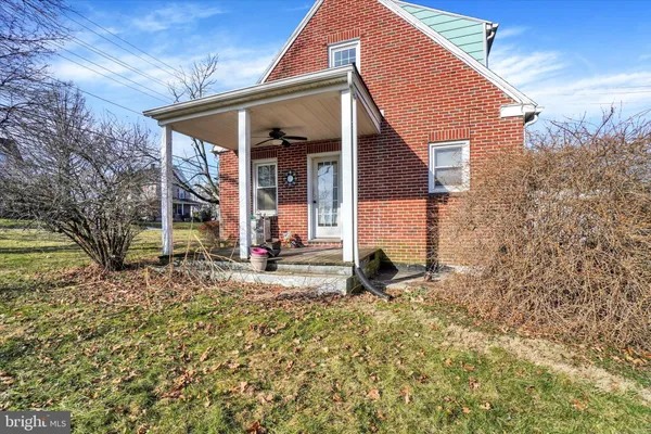$279,900 | 1527 East Main Street, New Park, PA 17352