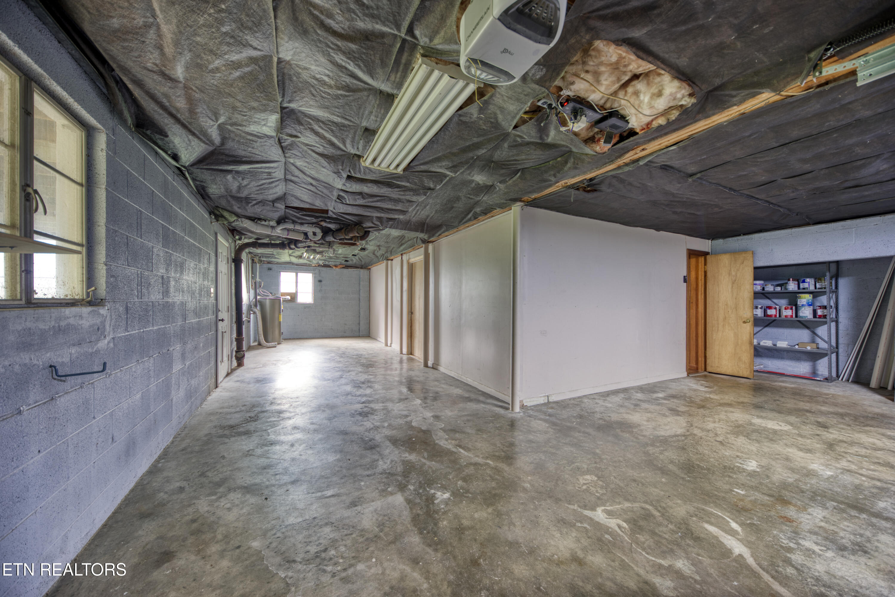 916 Mallory Road Knoxville, TN 37919 - Photo 22 of 23 2 cars can fit!