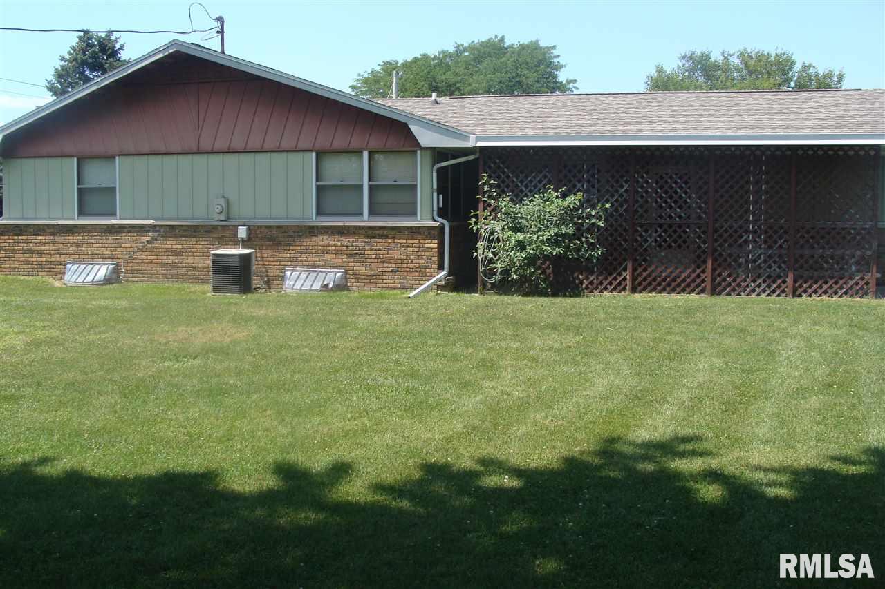 710 North Quarry Road Trivoli, IL 61569 - Photo 2 of 19