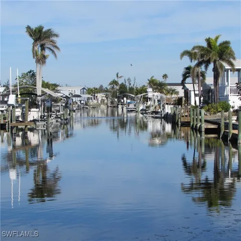 $129,999 | 5004 Gulfgate Lane, St. James City, FL 33956