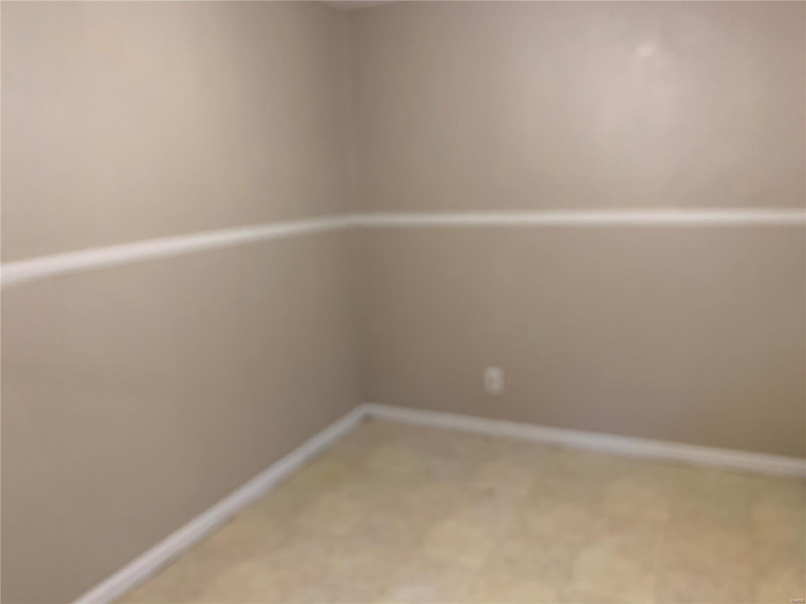9771 Ridge Heights Road Fairview Heights, IL 62208 - Photo 14 of 25 Gallery Image 14