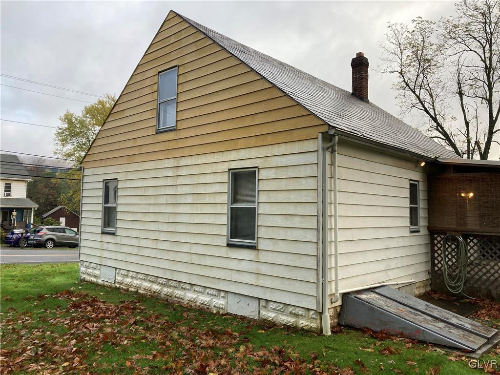 4075 Fireline Road Palmerton, PA 18071 - Photo 2 of 18 Gallery Image 2
