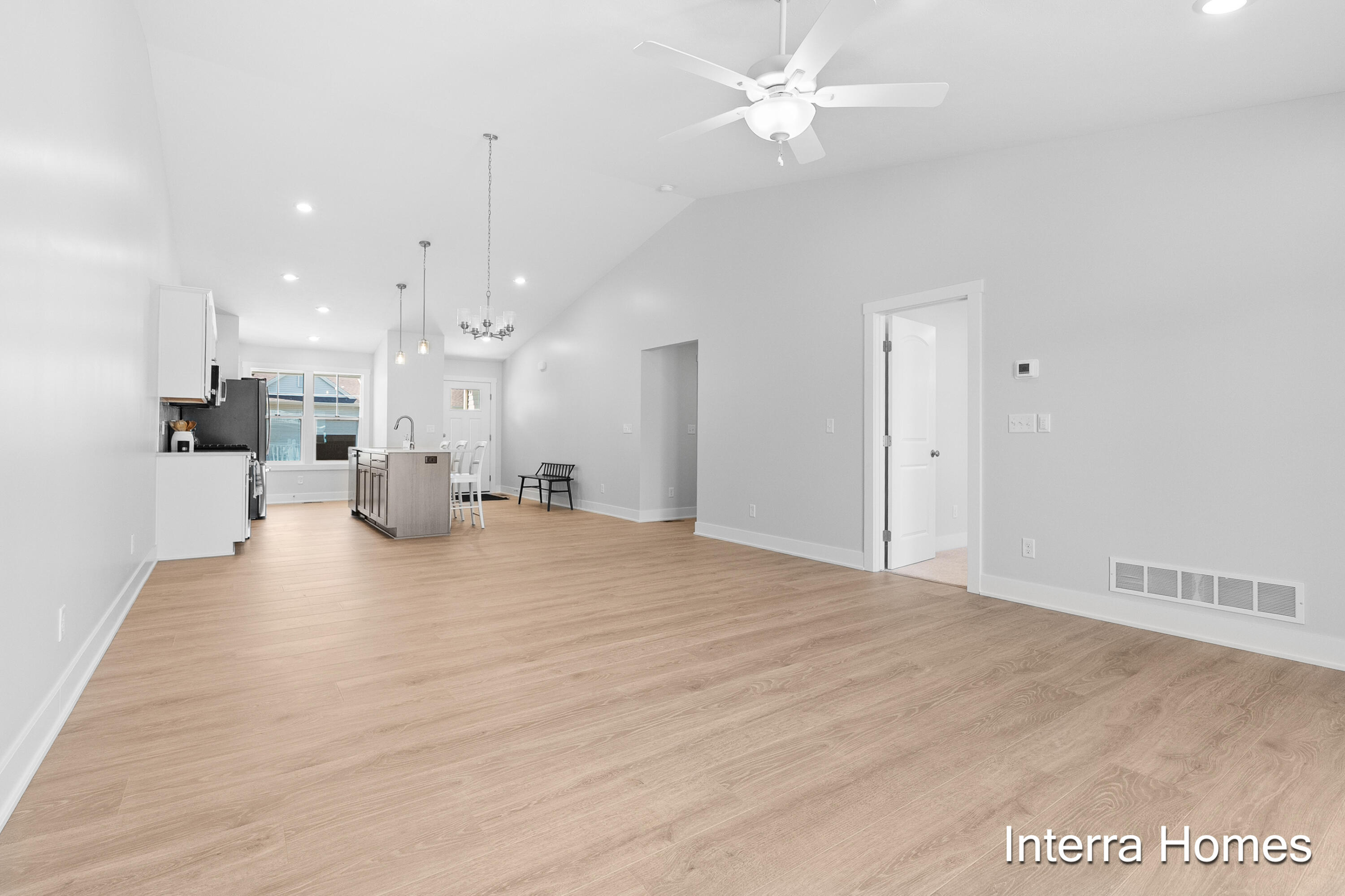 327 Round Hill Road Kalamazoo, MI 49009 - Photo 10 of 29 Round Hill Rd 327 Kalamazoo 49009-10