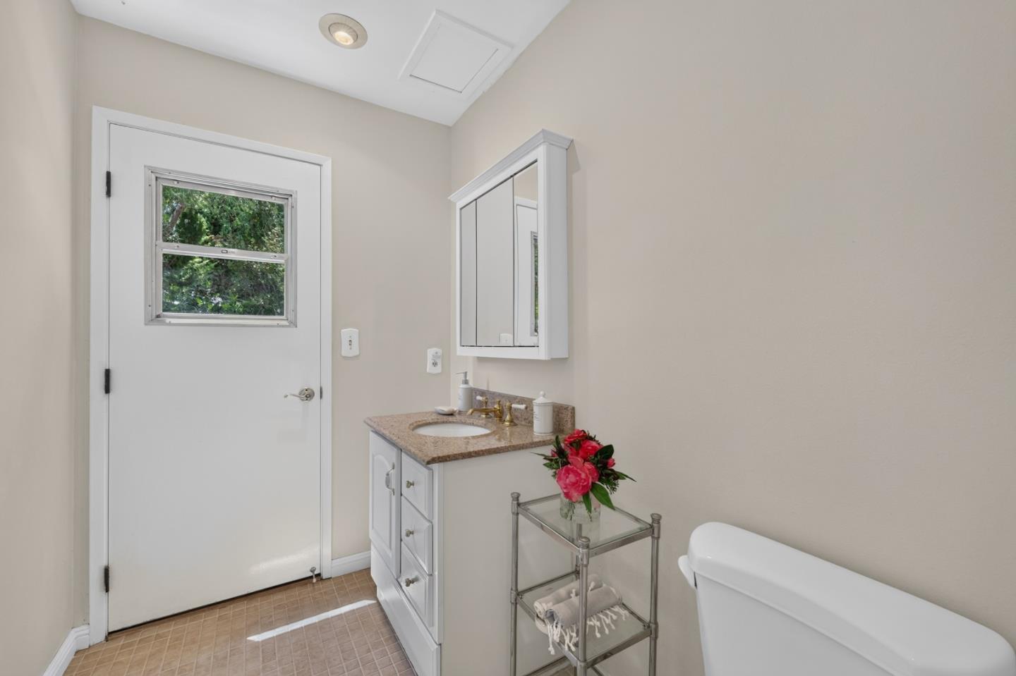 1663 Finch Way Sunnyvale, CA 94087 - Photo 21 of 87
