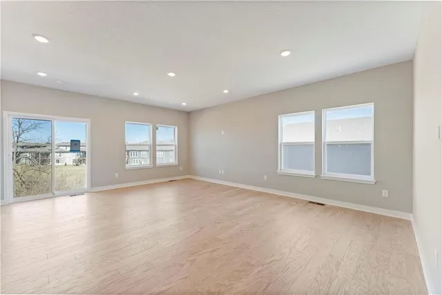 $326,950 | 1212 Southeast Windbreak Drive, Lee's Summit, MO 64081