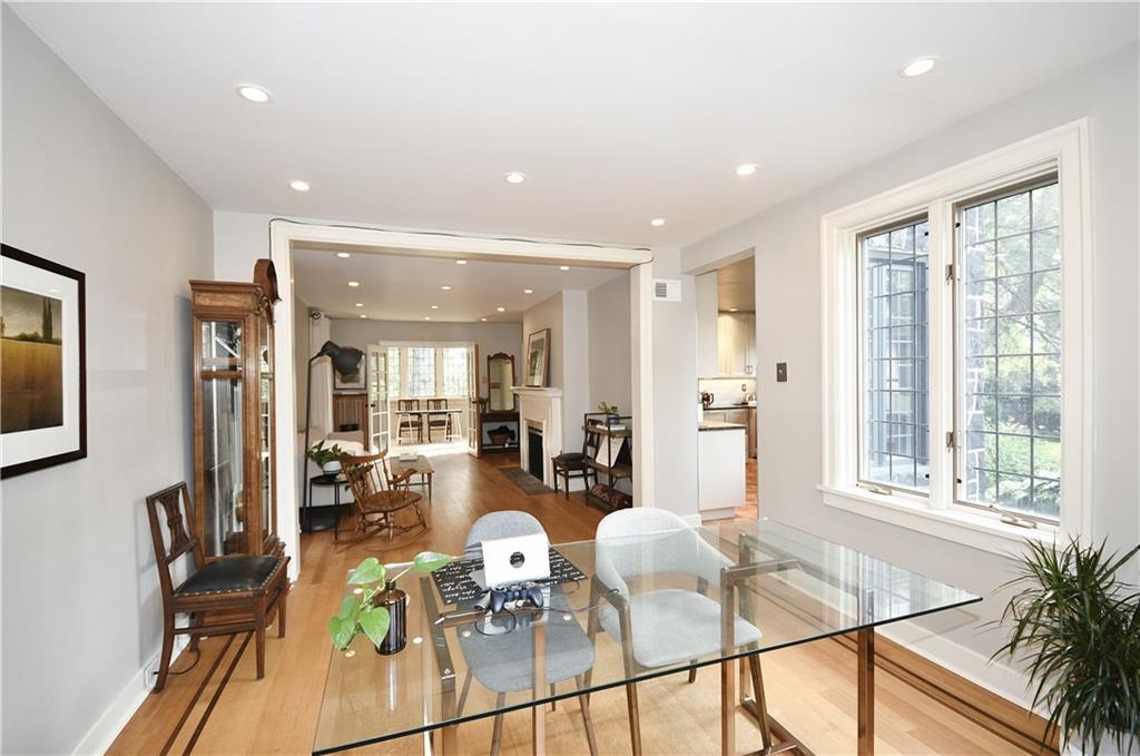 5462 Kipling Road Pittsburgh, PA 15217 - Photo 11 of 40 Gallery Image 11