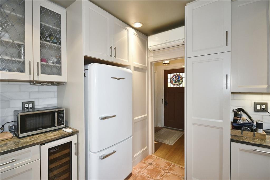 5462 Kipling Road Pittsburgh, PA 15217 - Photo 18 of 40 Gallery Image 18