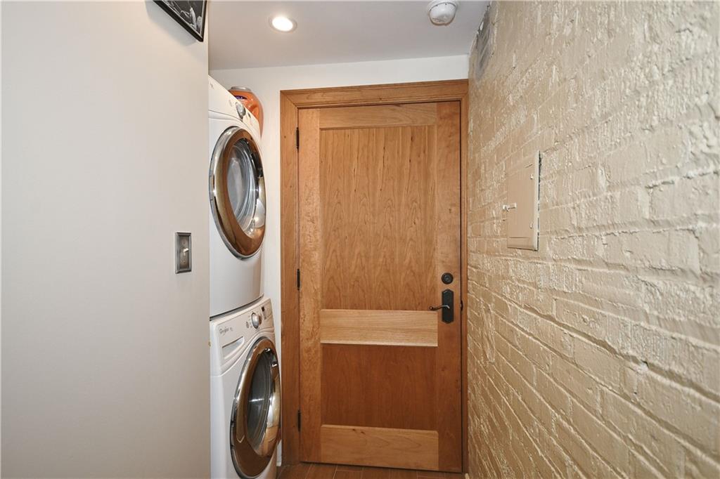 5462 Kipling Road Pittsburgh, PA 15217 - Photo 35 of 40 Gallery Image 35