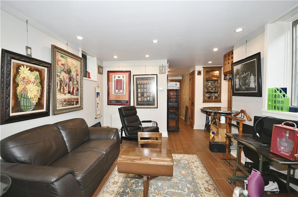 5462 Kipling Road Pittsburgh, PA 15217 - Photo 39 of 40 Gallery Image 39
