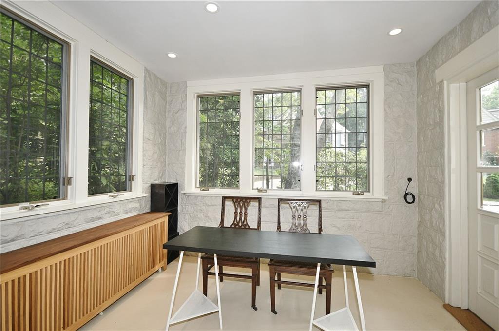 5462 Kipling Road Pittsburgh, PA 15217 - Photo 7 of 40 Gallery Image 7