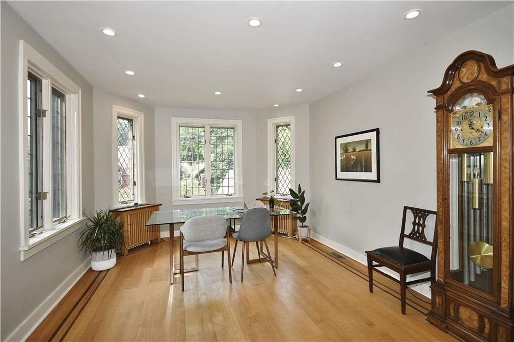 5462 Kipling Road Pittsburgh, PA 15217 - Photo 8 of 40 Gallery Image 8