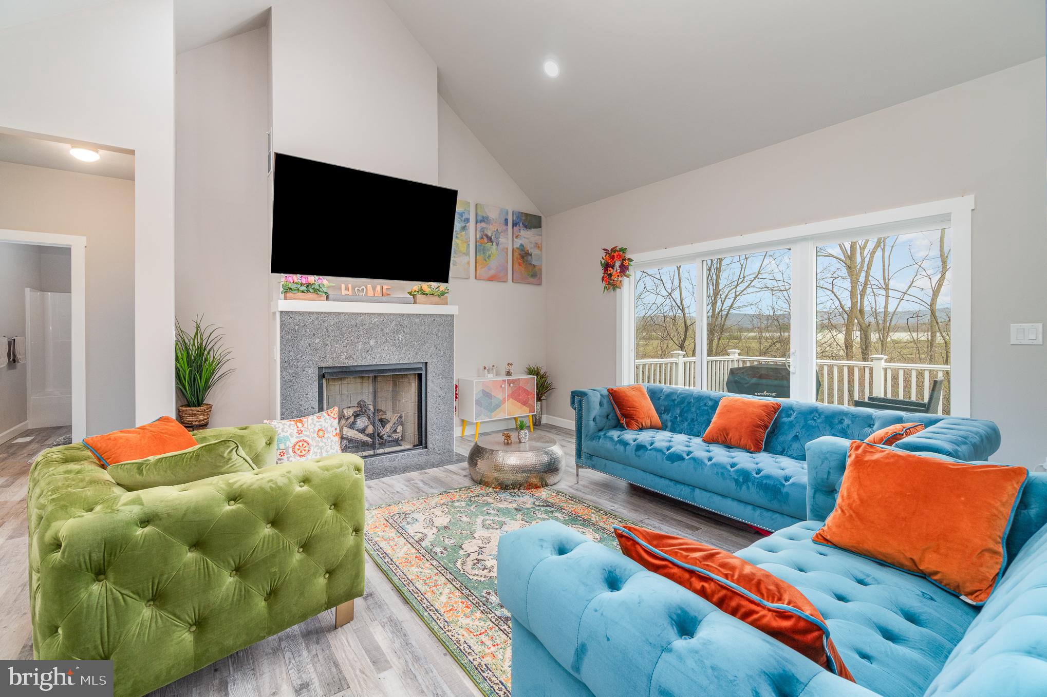913 Dunbar Road Carlisle, PA 17013 - Photo 4 of 31 Gallery Image 4