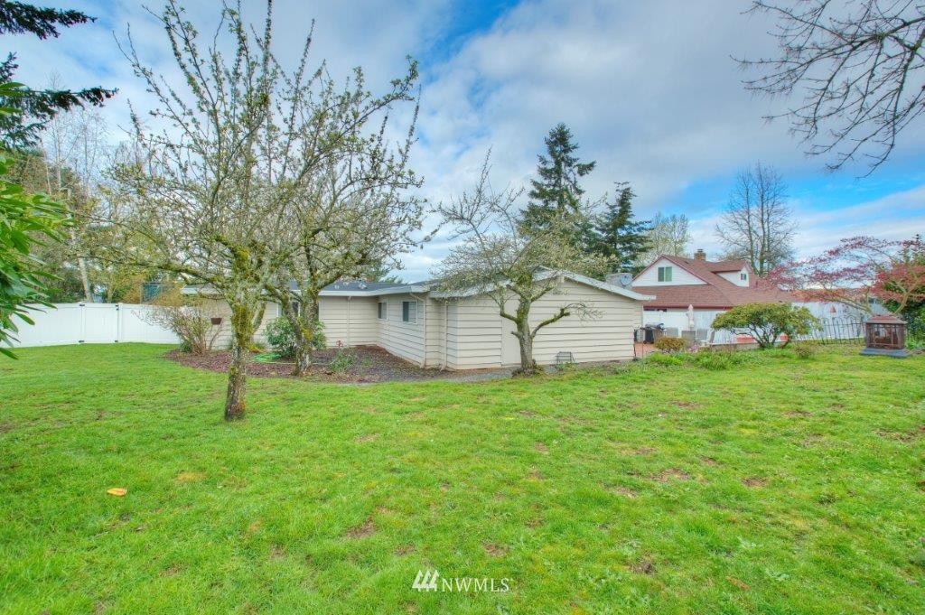 617 South 26th Court Renton, WA 98055 - Photo 15 of 16