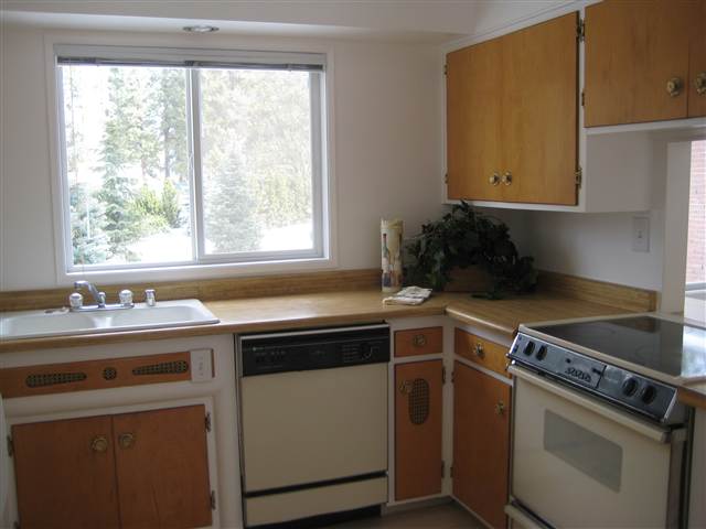 12718 East Saltese Road Spokane, WA 99216 - Photo 2 of 9