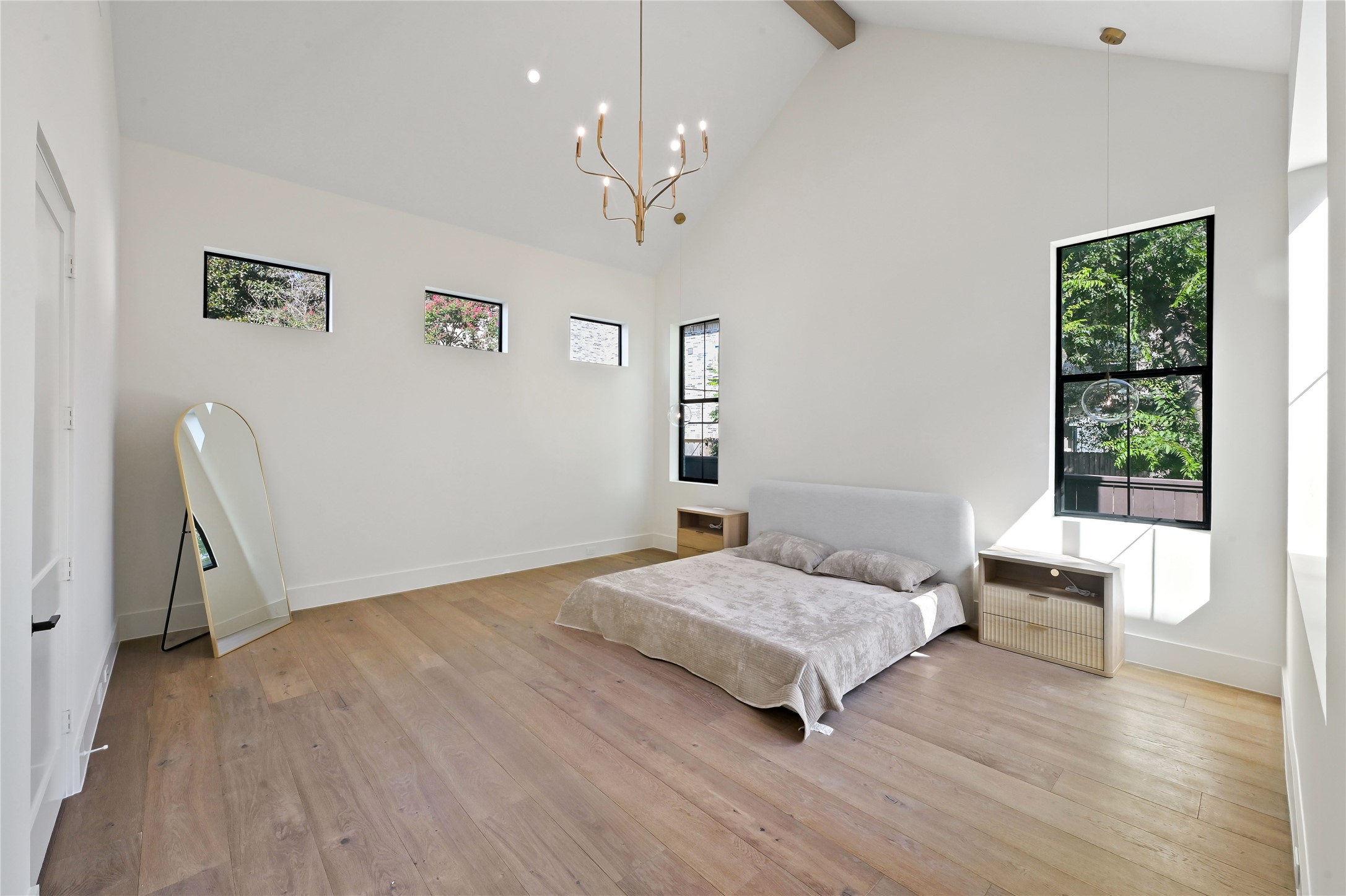 1916 Addison Road Houston, TX 77030 - Photo 12 of 19 Gallery Image 12