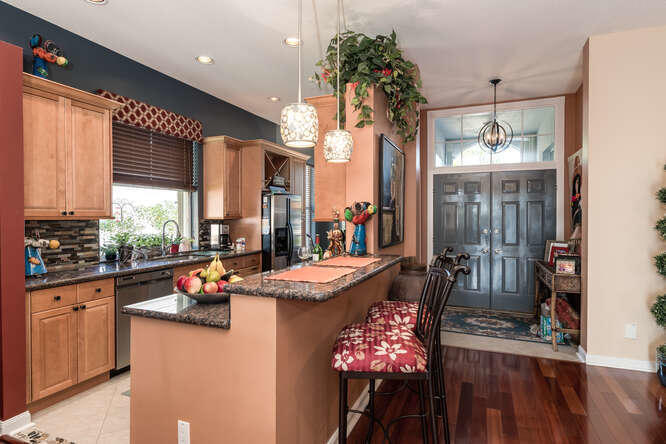 5046 Southeast Inkwood Way Hobe Sound, FL 33455 - Photo 10 of 29 Must See Property-small-011-012-Kitchen