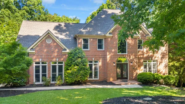 $635,000 | 1905 Summerbreeze Lane, Hixson, TN 37343