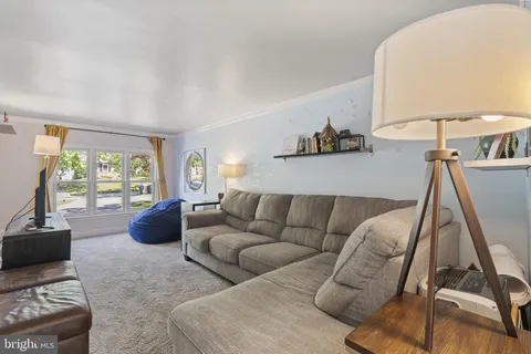 $529,000 | 403 Walnut Hill Lane, Havertown, PA 19083