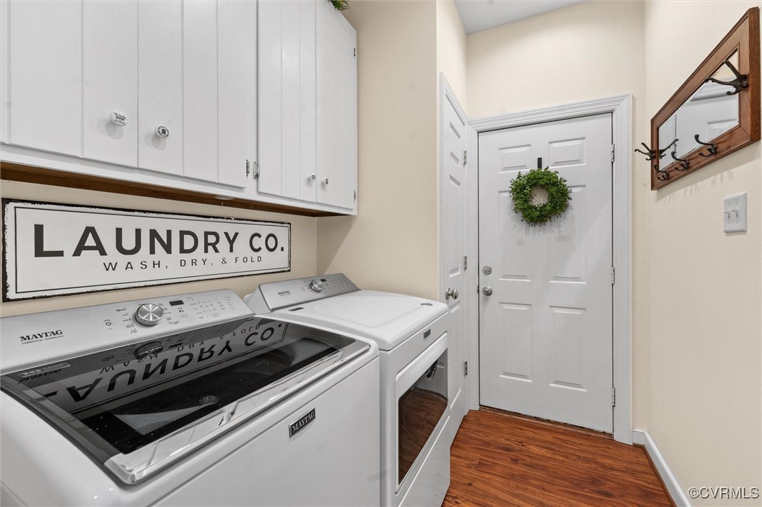5911 Waters Edge Road Midlothian, VA 23112 - Photo 24 of 50 Laundry area with cabinet space, washer and clothe