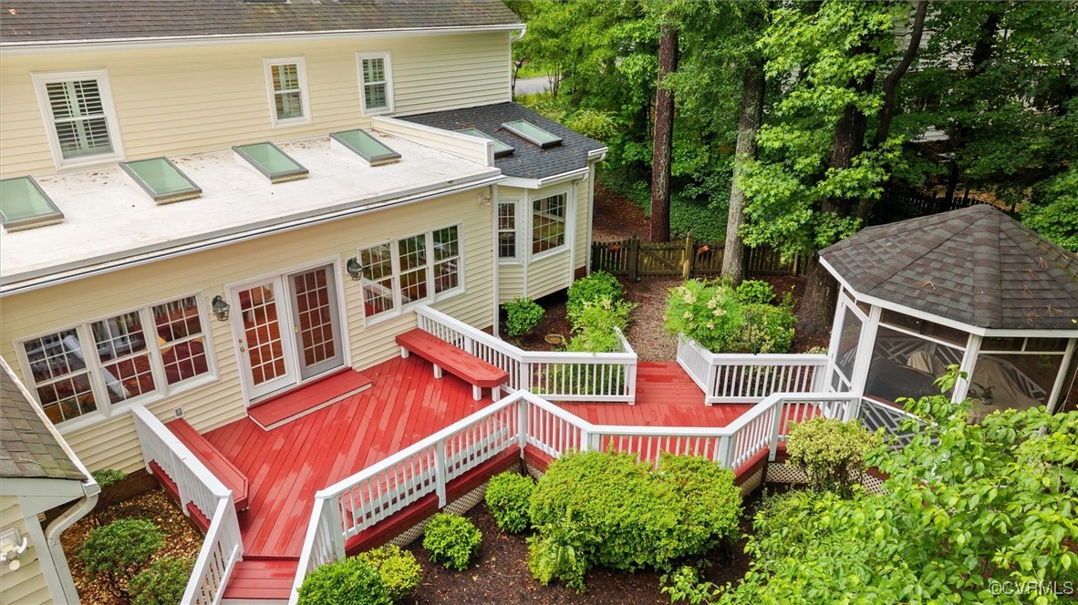 5911 Waters Edge Road Midlothian, VA 23112 - Photo 41 of 50 Deck with stairs