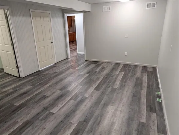 $550,000 | 14298 Leavenworth Road, Basehor, KS 66007