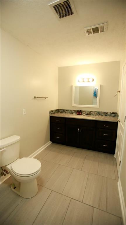 14298 Leavenworth Road Basehor, KS 66007 - Photo 21 of 50