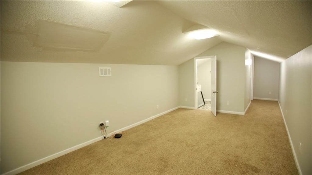 14298 Leavenworth Road Basehor, KS 66007 - Photo 26 of 48