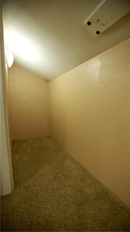 14298 Leavenworth Road Basehor, KS 66007 - Photo 29 of 48