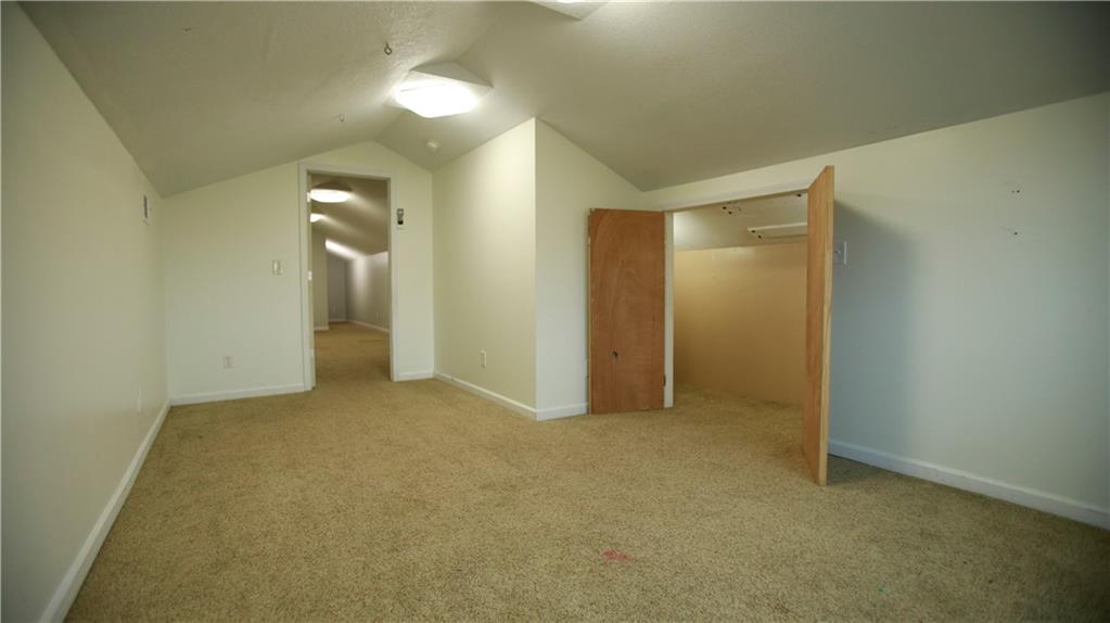 14298 Leavenworth Road Basehor, KS 66007 - Photo 33 of 50