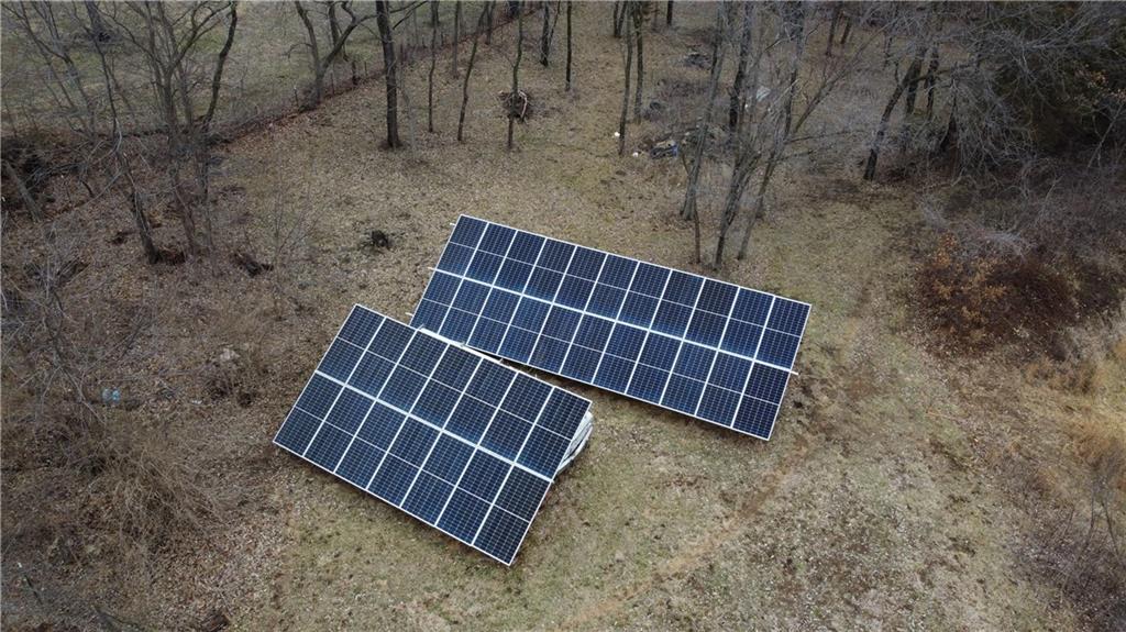 14298 Leavenworth Road Basehor, KS 66007 - Photo 45 of 48