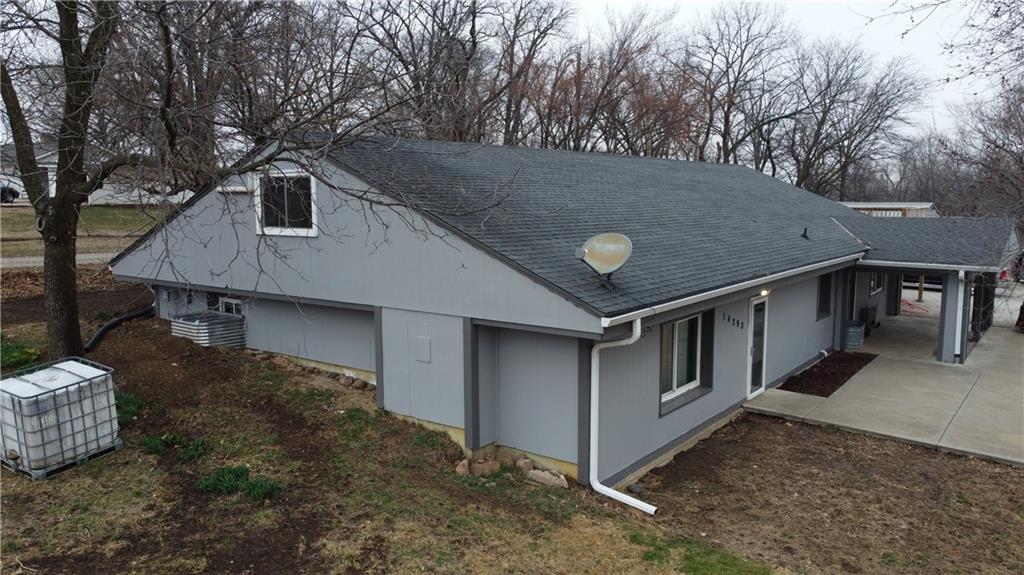 14298 Leavenworth Road Basehor, KS 66007 - Photo 6 of 50
