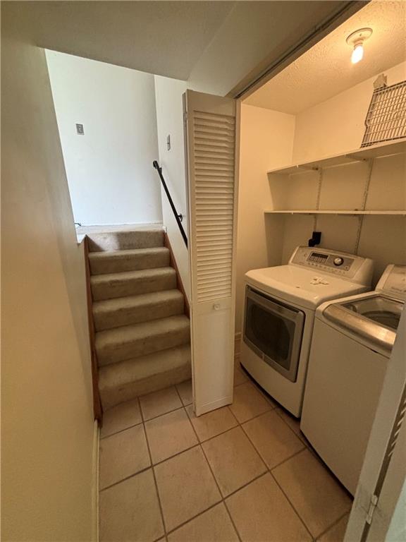 2583 Grouse Ridge, Unit B Wexford, PA 15090 - Photo 4 of 20 Main floor washer and dryer
