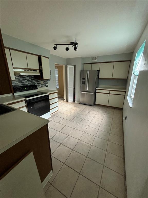 2583 Grouse Ridge, Unit B Wexford, PA 15090 - Photo 7 of 20 Kitchen