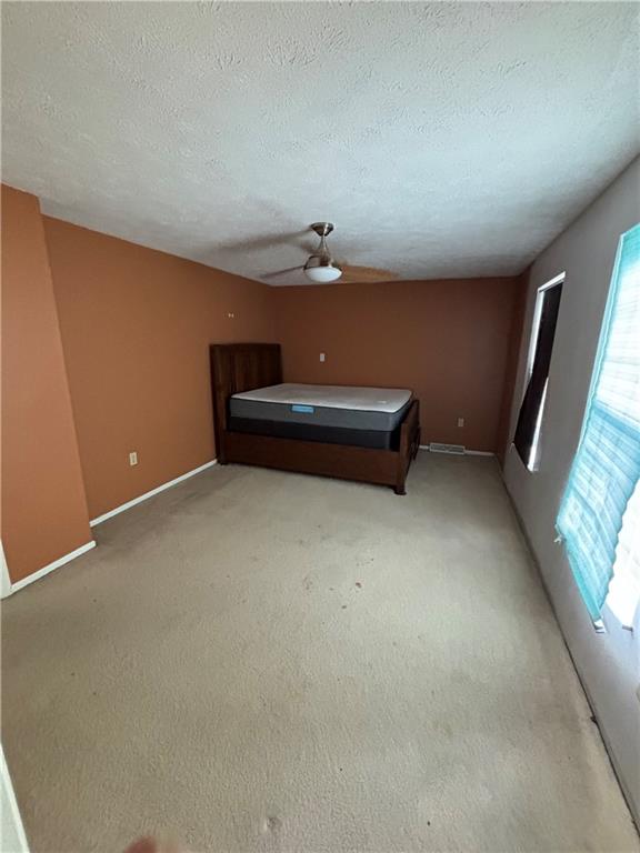2583 Grouse Ridge, Unit B Wexford, PA 15090 - Photo 10 of 20 Master bedroom