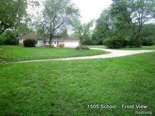 1505 School Road Rochester, MI 48307 - Photo 2 of 19 1505 School - Front View 2.jpg