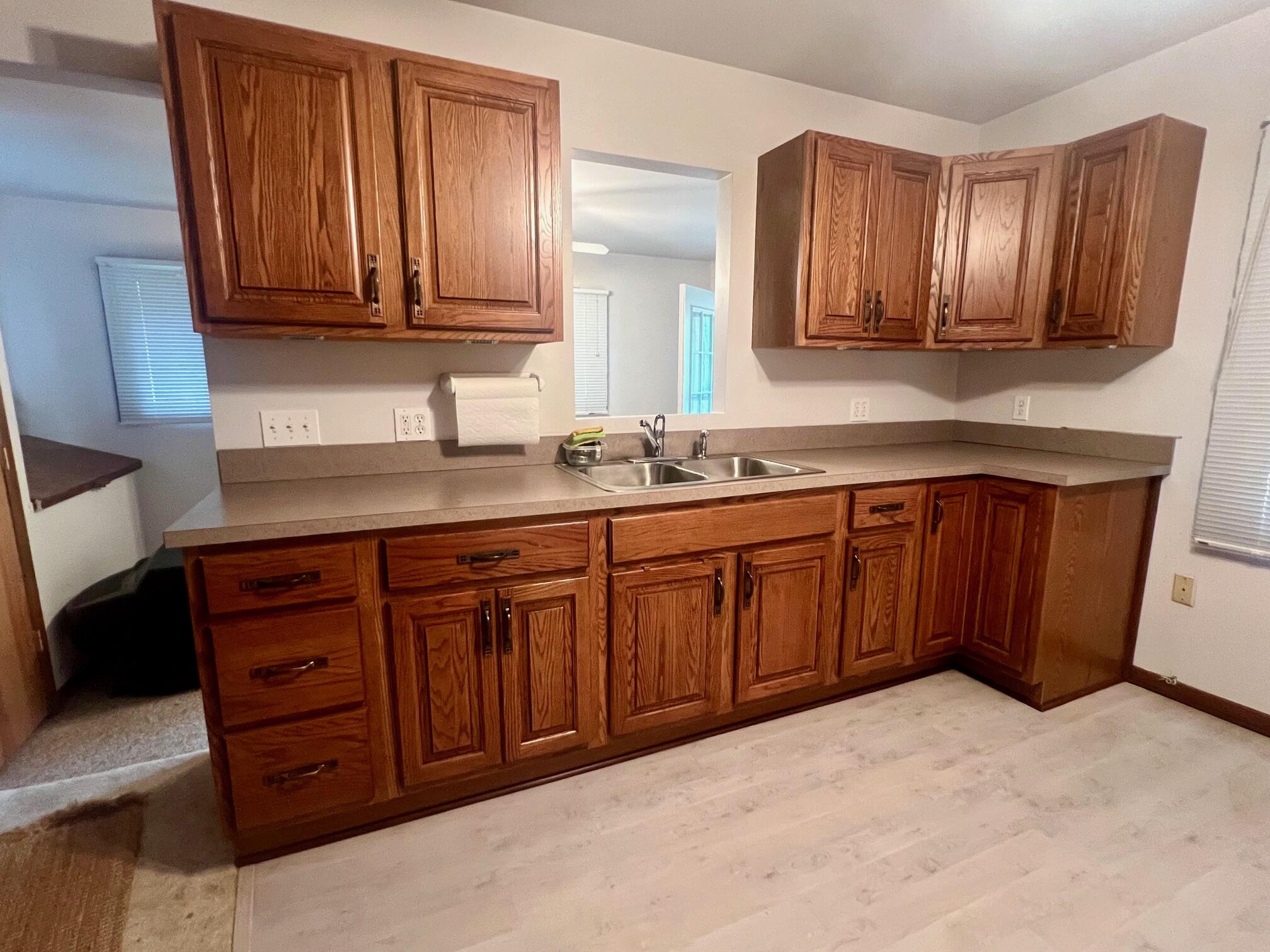 5576 South Whalen Lake Road Baldwin, MI 49304 - Photo 6 of 19 Jackson Kitchen